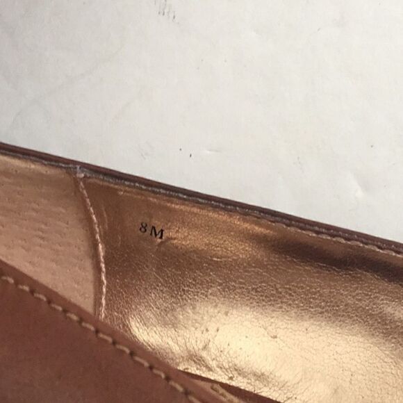 KENNETH COLE career shoe in brown with 2 1/2” heel - Picture 6 of 8